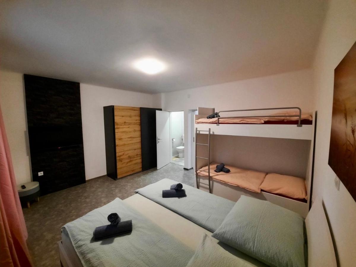 Rooms Optim Ptuj Exterior foto